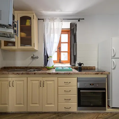 Vv La Casa Nueva Jacuzzi 6p, Wifi ,bbq, Ac Holiday home *