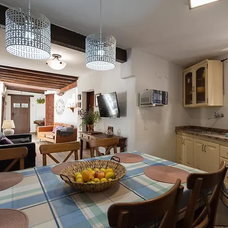 Vv La Casa Nueva Jacuzzi 6p, Wifi ,bbq, Ac Vakantiehuis *